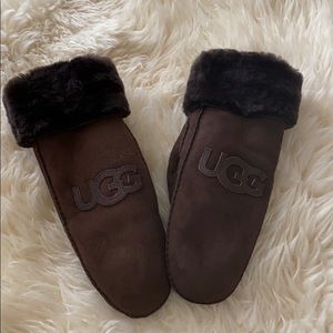 UGG Shearling Mittens